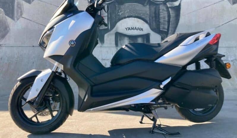 2022 Yamaha XMAX 300 (CZD300A)