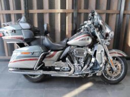 2016 Harley-Davidson CVO Ultra Classic Electra Glide (FLHTCUSE)