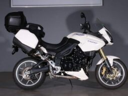 
										2011 Triumph Tiger 1050 full									