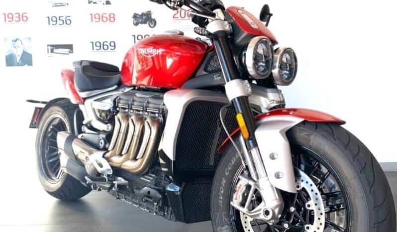 
								2021 Triumph Rocket 3 R full									