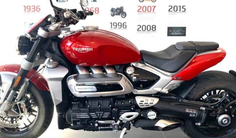 
								2021 Triumph Rocket 3 R full									