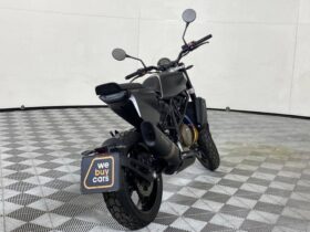 2022 Husqvarna SVARTPILEN 701