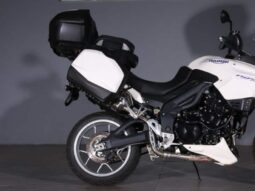 
										2011 Triumph Tiger 1050 full									